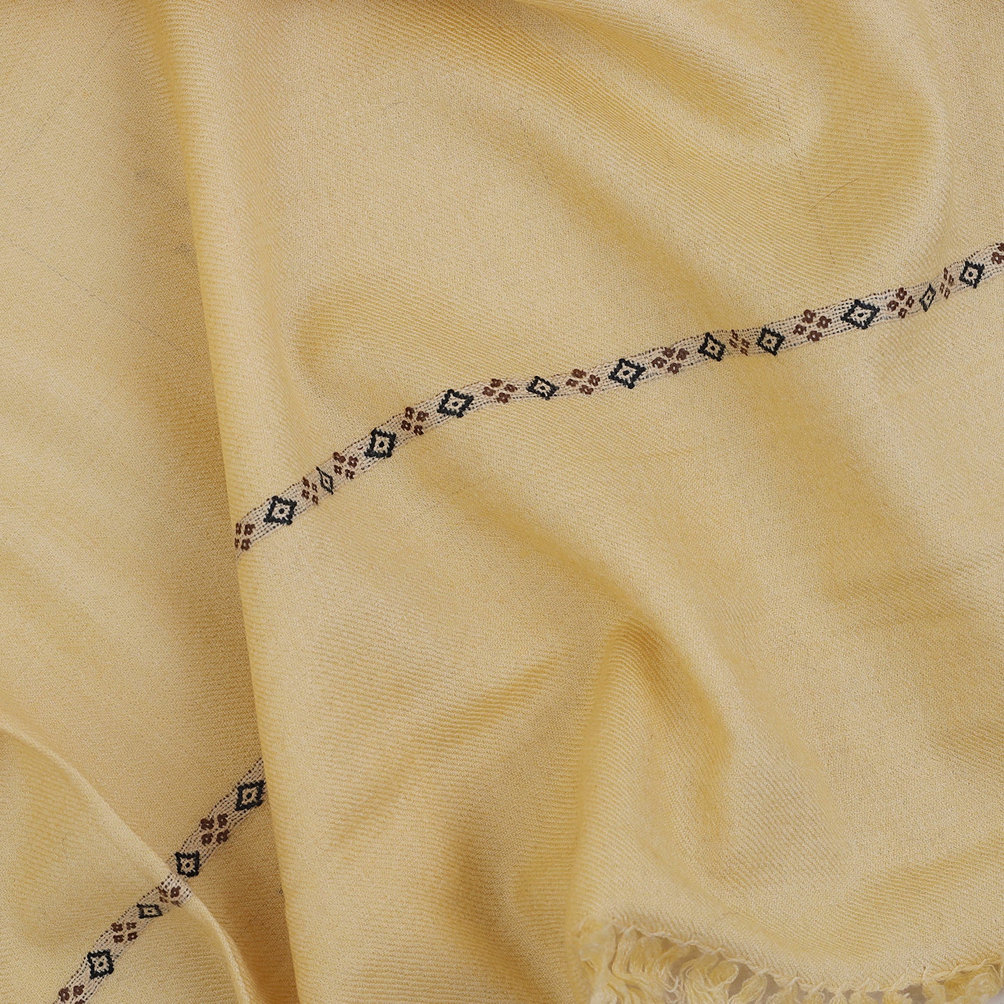 Exclusive Wool Shawl - Wheat