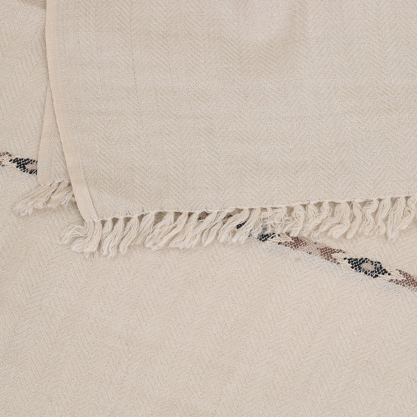 Premium Wool Shawl - Waves of Tradition (Graystone)