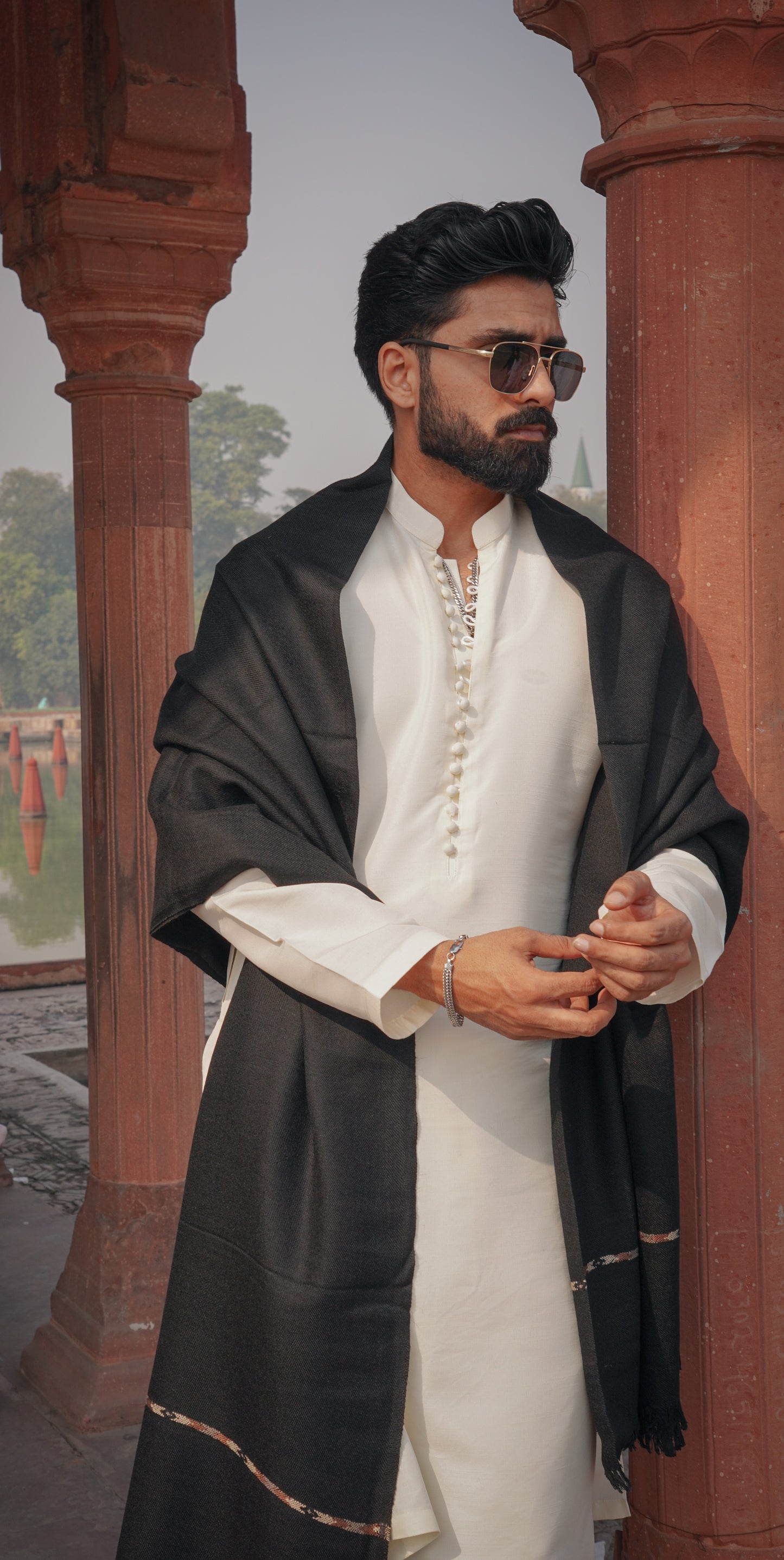 Majestic Wool Shawl - Jet Black